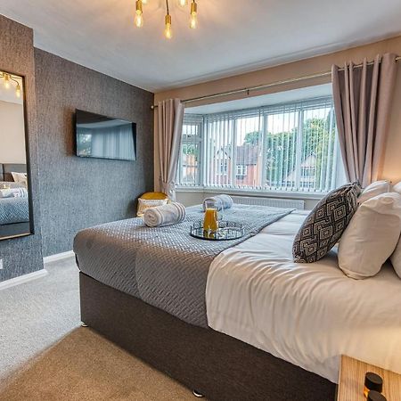 Elegant 5 Bed House - Sleeps 9, Central Solihull, Nec, Jlr, Hs2, Resorts World, Airport Business And Leisure Stays, Екстериор снимка