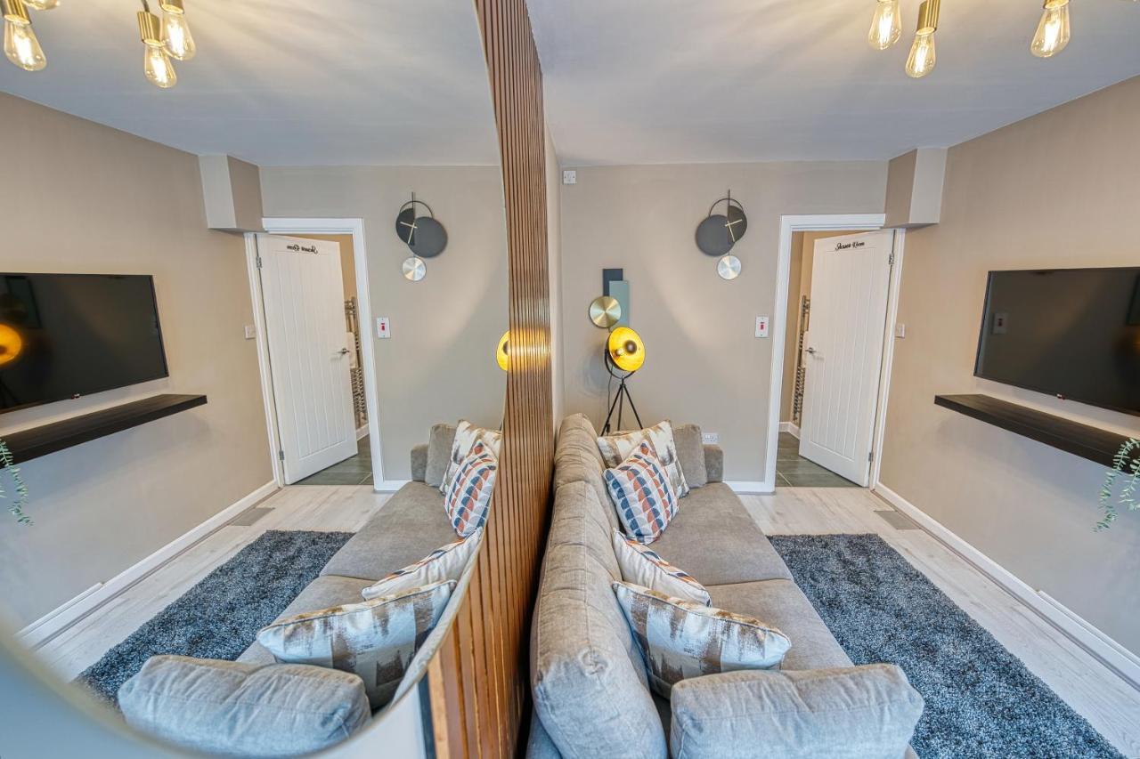 Elegant 5 Bed House - Sleeps 9, Central Solihull, Nec, Jlr, Hs2, Resorts World, Airport Business And Leisure Stays, Екстериор снимка
