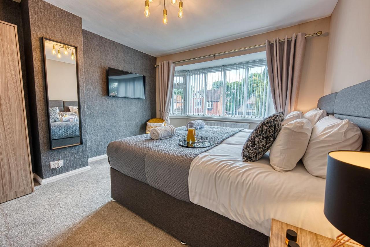 Elegant 5 Bed House - Sleeps 9, Central Solihull, Nec, Jlr, Hs2, Resorts World, Airport Business And Leisure Stays, Екстериор снимка